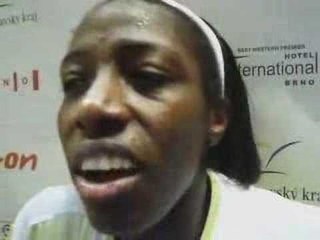 Backstage interview with Hamchetou MAIGA