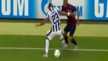 Dani Alves nutmeg Arturo Vidal Barcelona - Juventus Final 2015