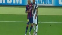 Em final da Champions contra a Juventus, Daniel Alves dá belo drible em Vidal