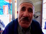 Hadj Ali at Lqarn (Bouzeguene) conseille aux émigrés de revenir vite dans leur pays ...