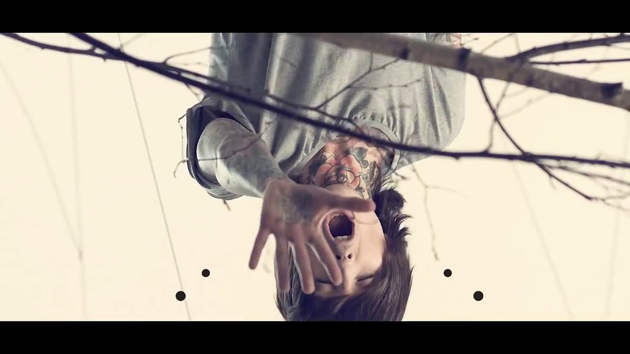 Bring Me The Horizon - 'Blessed With A Curse'-okCcL8daFAg