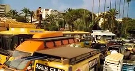 Charles Trénet's 'La Mer' from _Mr. Bean's Holiday_