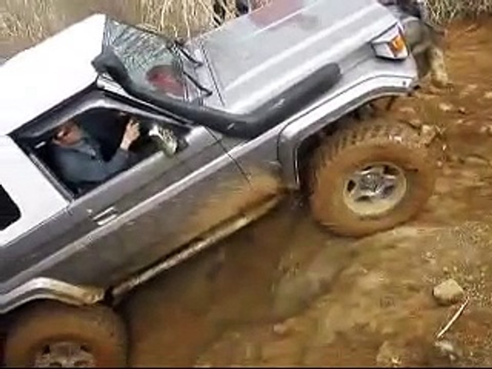 《３５》　TOYOTA 4x4 LAND CRUISER 70　Hrad Hill climb