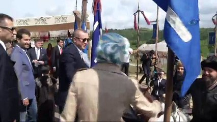 Cumhurbaşkanı Diriliş Ertuğrul setini ziyaret etti