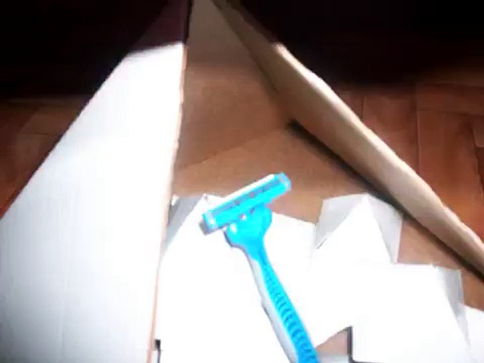 RAZOR SHARPENING PYRAMID by Brazdadj