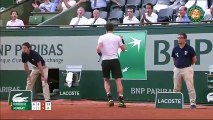 Novak Djokovic 3-2 Andy Murray: Căng thẳng