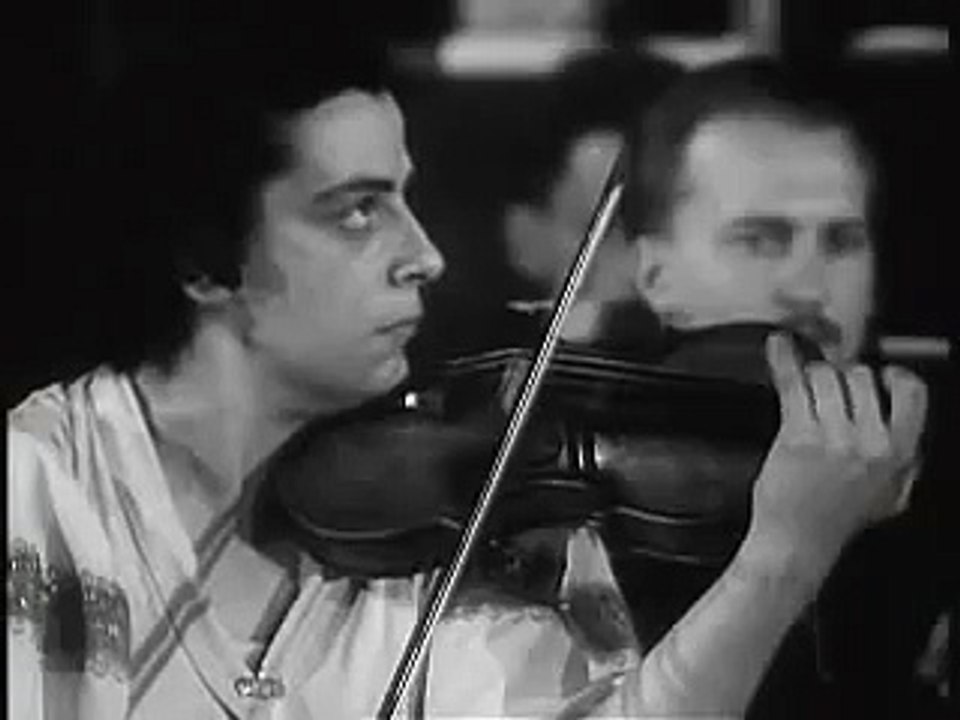 Ginette Neveu Plays Chausson Poème - excerpt (1946)