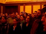Studentii facultatii de teologie Alba Iulia il colidna pe PS Andrei Andreicut