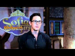 Sibuk, Mike Lewis Jarang Belanja di Mall