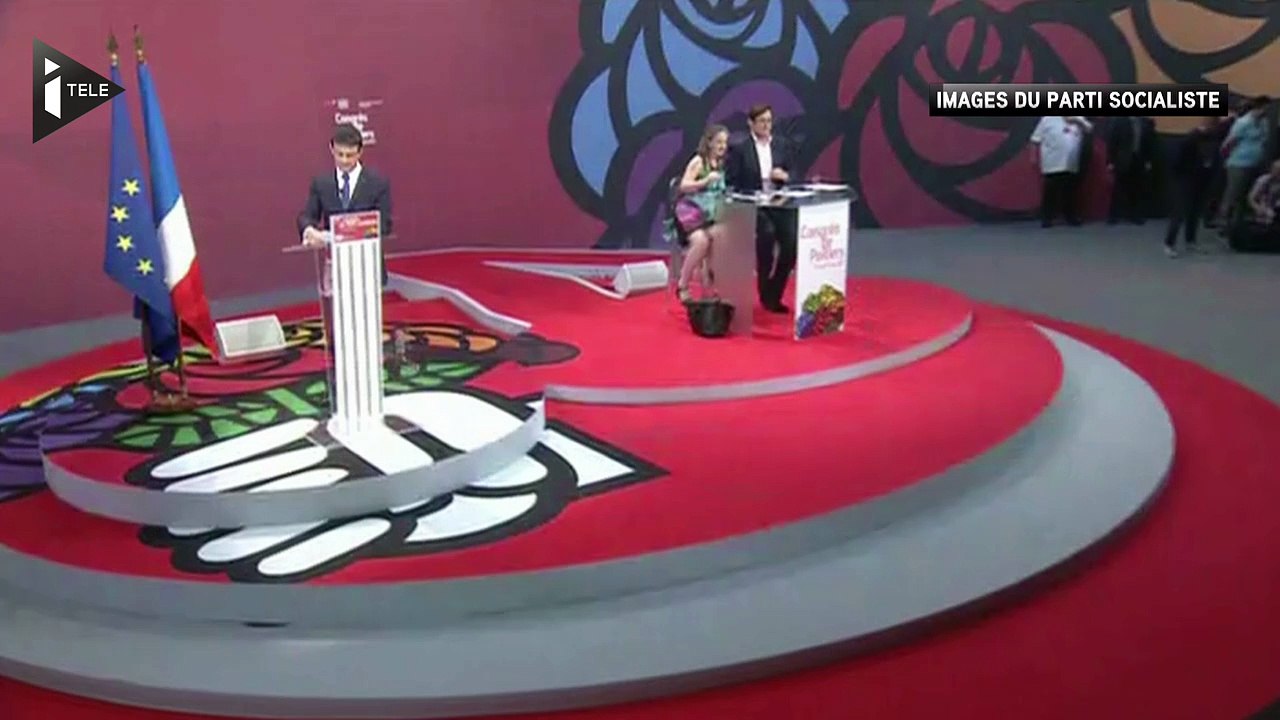 Manuel Valls encourage l'unité derrière François Hollande