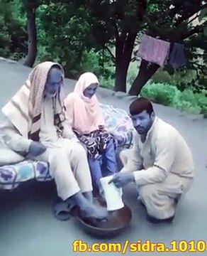 Kiya Koi Shaks Apne Waldein Se Is Had Tak Muhabbat Kar Sakta Hai - Video Dailymotion