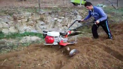 Ramazan ile Çapa makinası Kullanma
