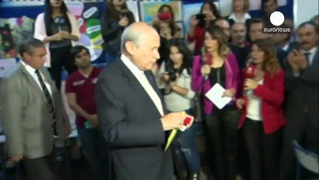 Turkey votes in parliamentary election that could mean new powers for Erdogan