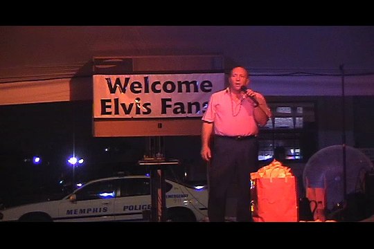 Danny McCorkle sings 'Why Can't Everyday be like Christmas' Elvis Week 2007