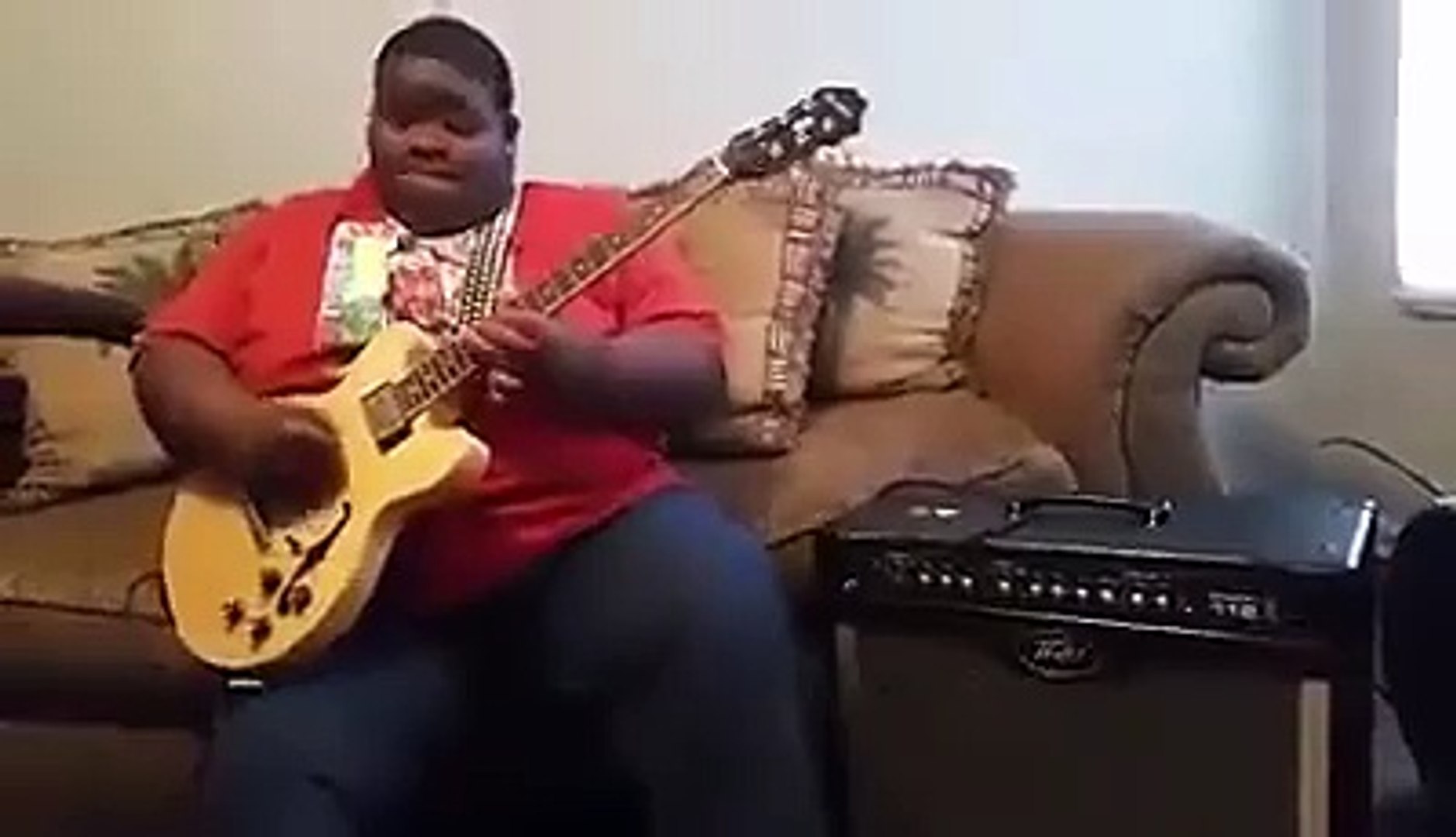 Jeune prodige de la guitare - Vidéo Dailymotion