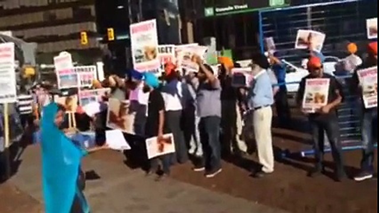 Chardi Kala Singhs Protest Bhangra Program