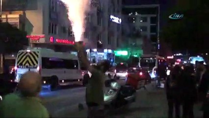 HDP’lilerden havai fişekli kutlama