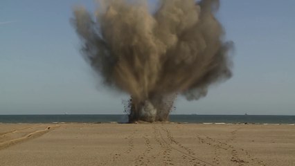 Déminage de deux bombes anglaises à l'hoverport de Calais