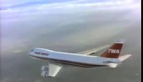 Air to air (real) video of TWA 747 in late 70s early 80s paint scheme.