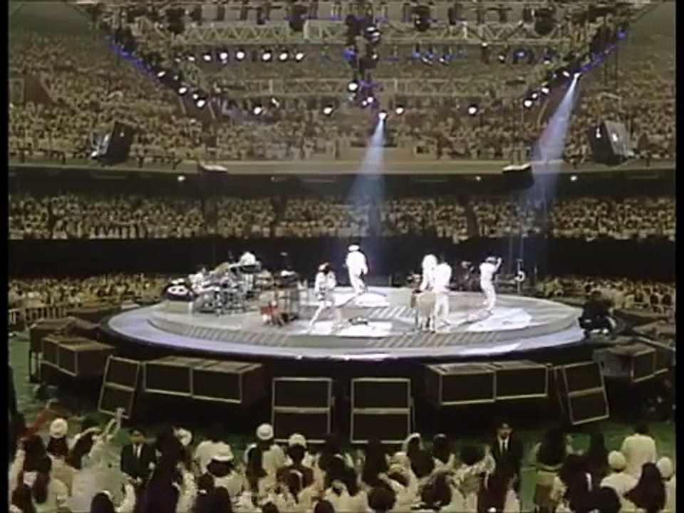 チェッカーズ　【ジュリアに傷心】