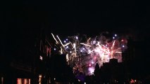 [HD] - Euro Disney Firework Show Celebrating 15th Anniversary Around Disneyland Resort Palace, Paris