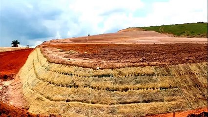 DISEÑO DE OBRAS CON EL PASTO VETIVER