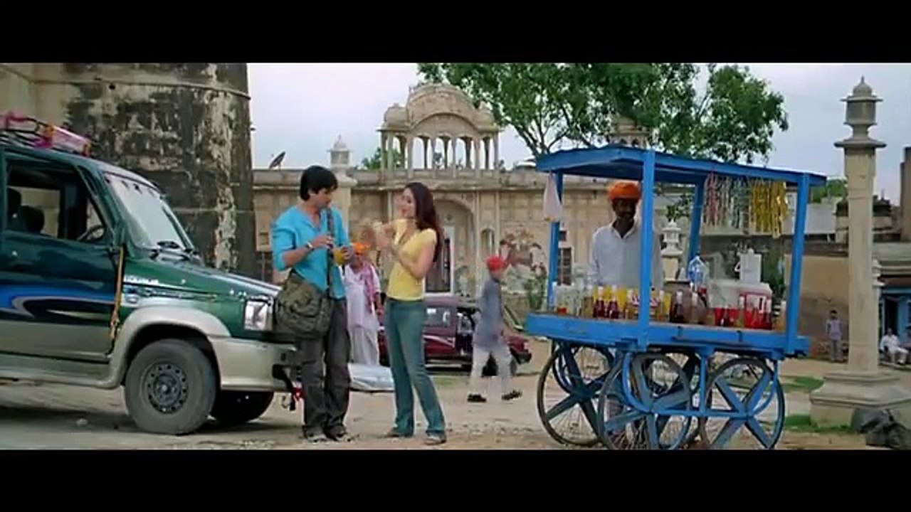 Aao Milo Chalo _ Jab We Met _ _HD_ SHAHID_KAREENA KAPOOR - PlayIt.pk