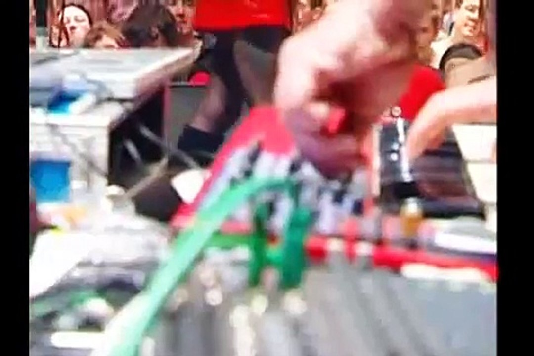 Throbbing Gristle - Discipline (live)