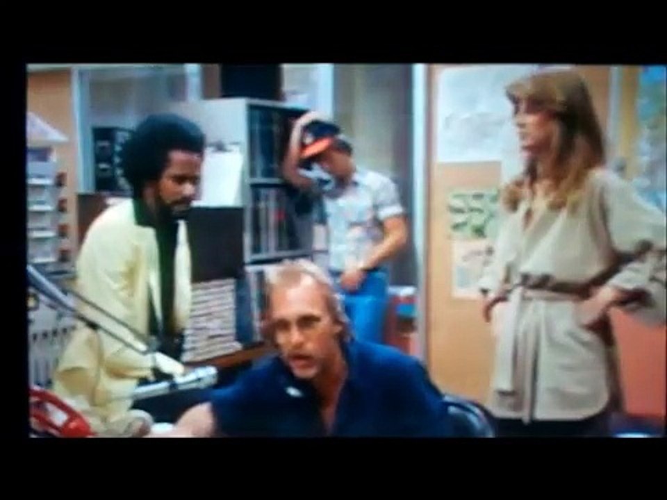 WKRP "As God as my witness, I thought turkeys could fly" Thanksgiving