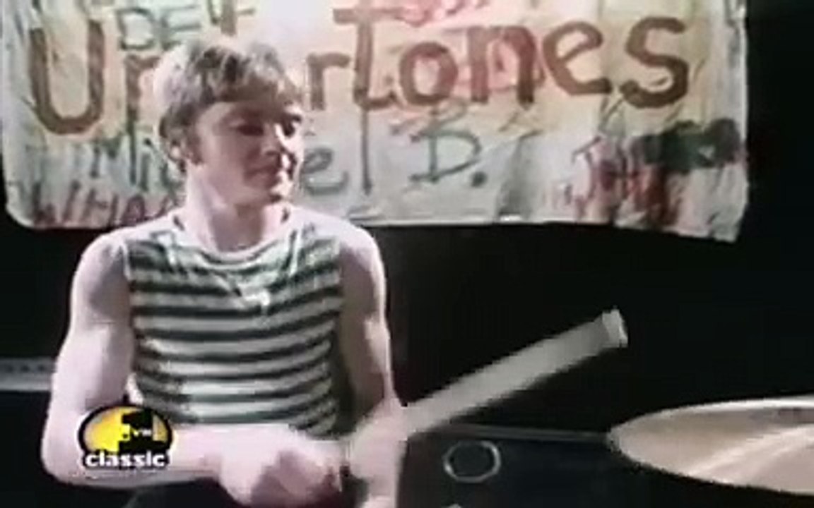 The Undertones-Teenage Kicks