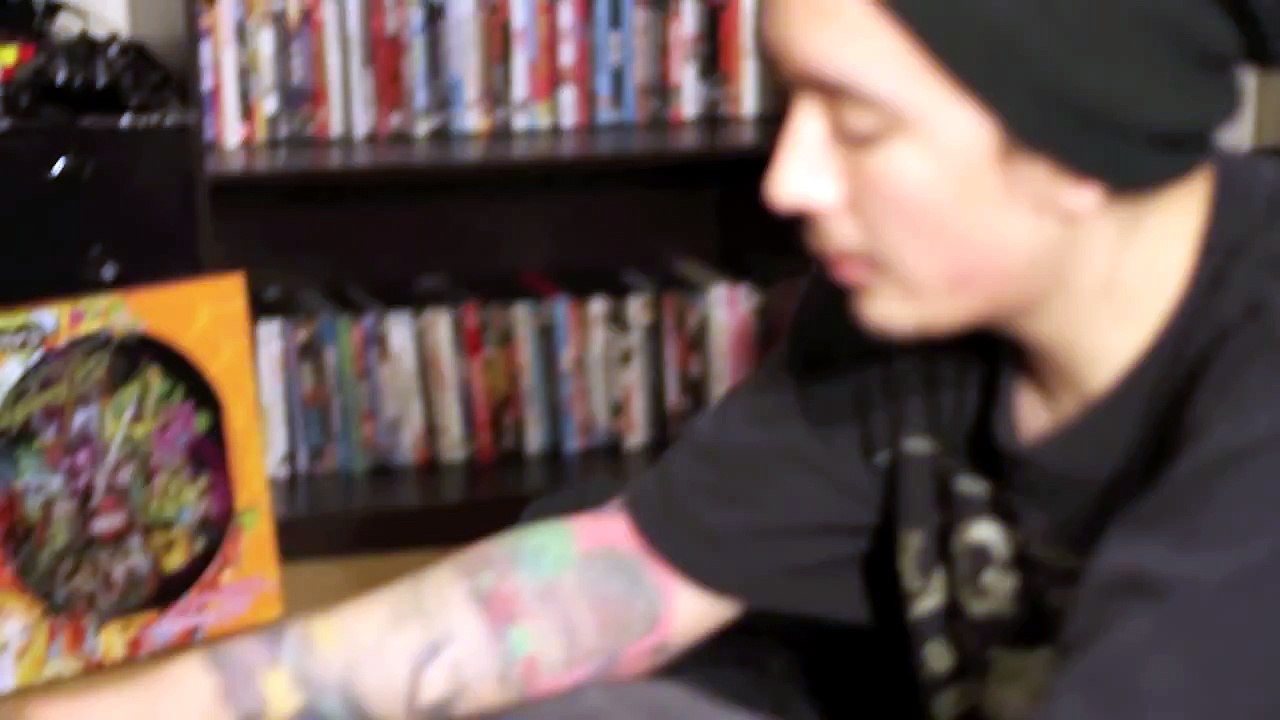 How to Really Roll A Perfect Joint Wiz Khalifa-Tutorial, a FAT JOINT, A 747 (shot on canon 7d)