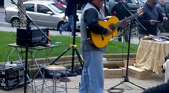 Guitarrista callejero virtuoso - Chillan