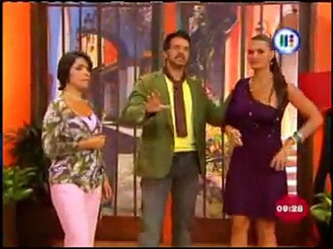 Canino Mondo con Tabata Jalil en Venga la Alegria (TV Azteca)