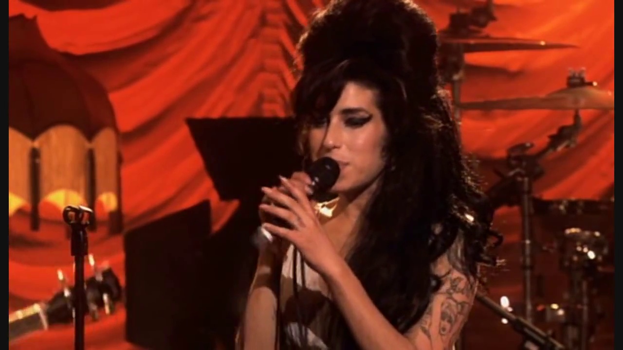 Amy Winehouse – Rehab (Live)