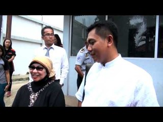 Dalam Penjara Depe Sering Jadi Imam Salat