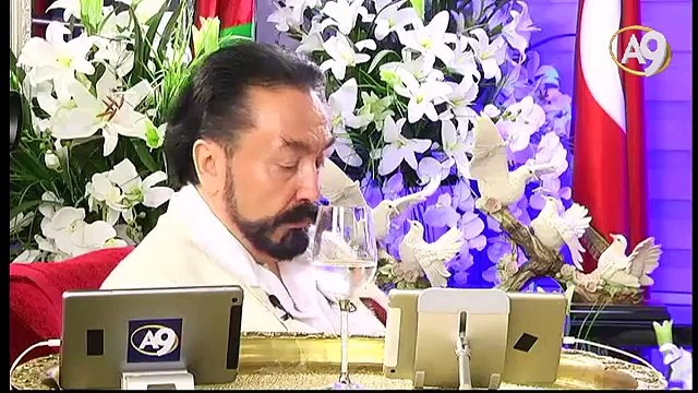 Peygamberimiz (sav) zamanında da bağnazlar kadınların mescitlere gelişini engellemeye çalıştılar