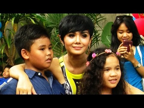 Yuni Shara Rayakan Ulang Tahun Anaknya - Silet 02 November 2014