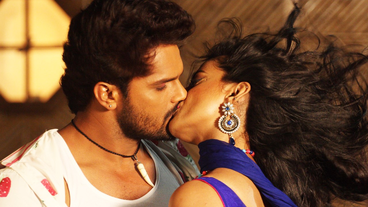 I Love You Rani - Khesari Lal Yadav & Akshara Singh | Bhojpuri Hot Song | Saathiya Movie
