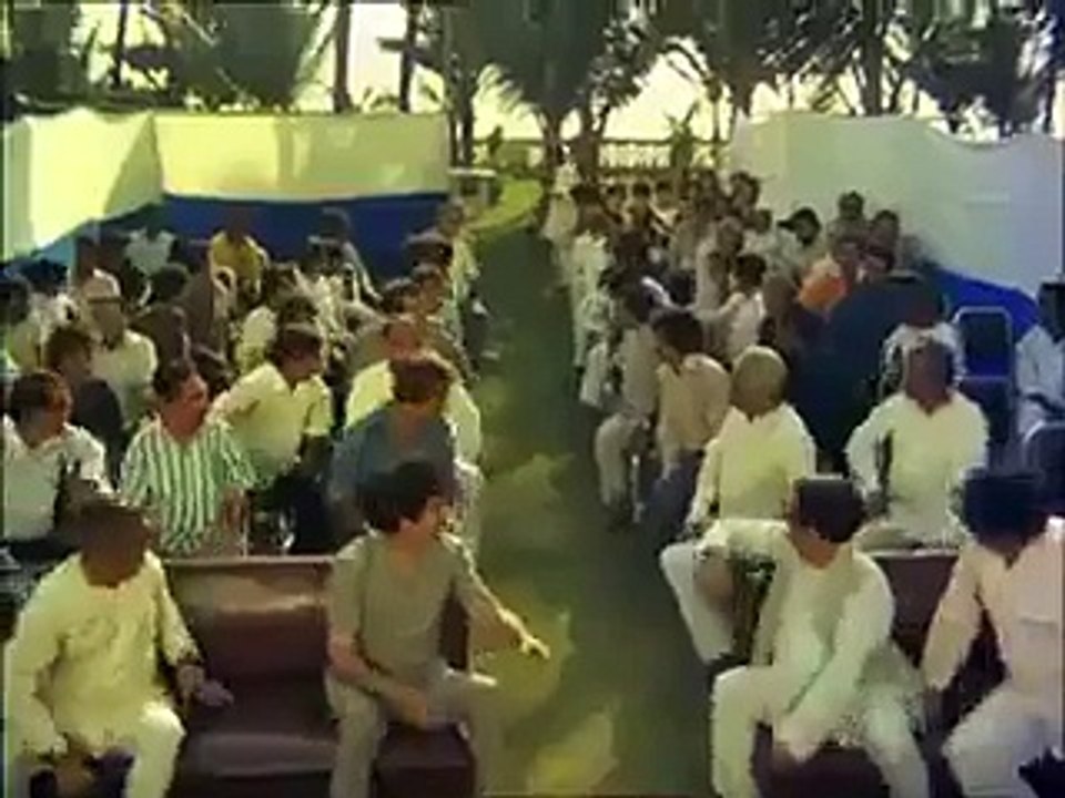 نواز حکومت کے غلاموں اور میڑو بس کے حامیوں کے لئے