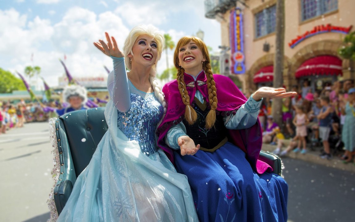 Reportage : Lancement de la « Fête Givrée » à Disneyland Paris