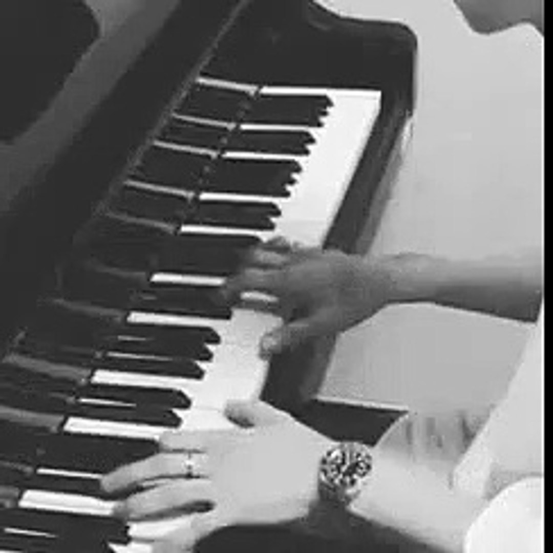 150605 Exo Baekhyun Instagram Update Chanyeol Play Piano Video Dailymotion