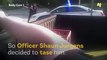 Un policier américain utilise son taser sur un homme en arret cardiaque : grosse bavure!