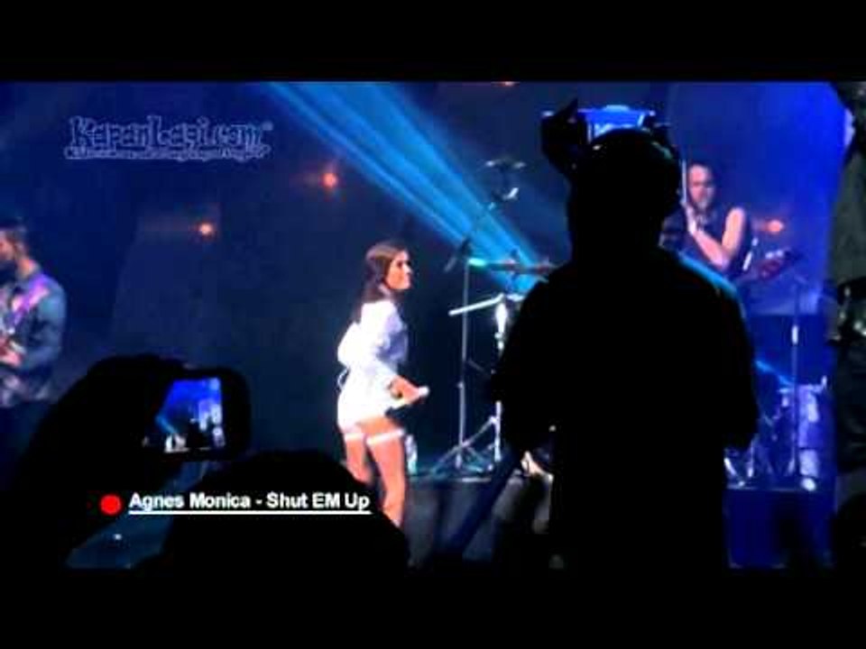 Penonton Jazz Pun Dibuat Berhiphop Oleh Agnes Mo