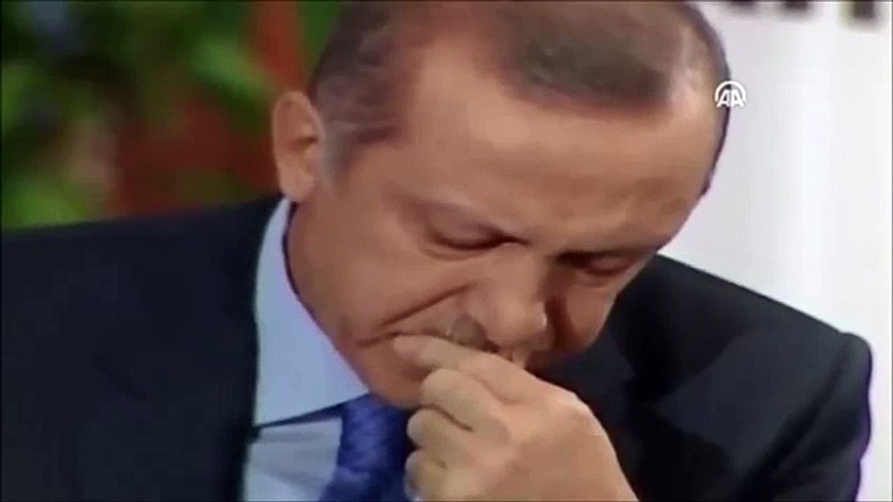 Turkey's P.M Tayyip Erdogan wept after receiving a letter from Burma's Muslim for Help