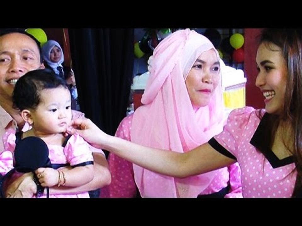 Akhir Tahun Yang Indah Untuk Ayu Ting Ting - Tu...