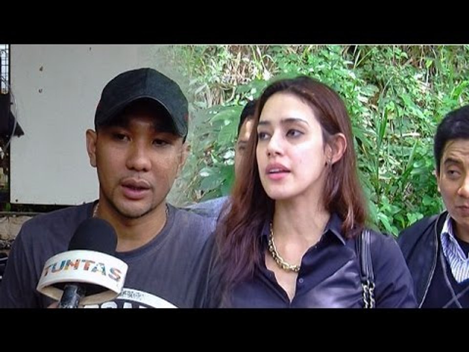 Fairuz Jalin Hubungan Dengan Enji? - Tuntas 16 Desember 2014