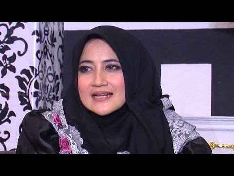 Pipik Jauhi Rossa Dan Dililit Kesulitan Ekonomi? - Tuntas 27 November 2014