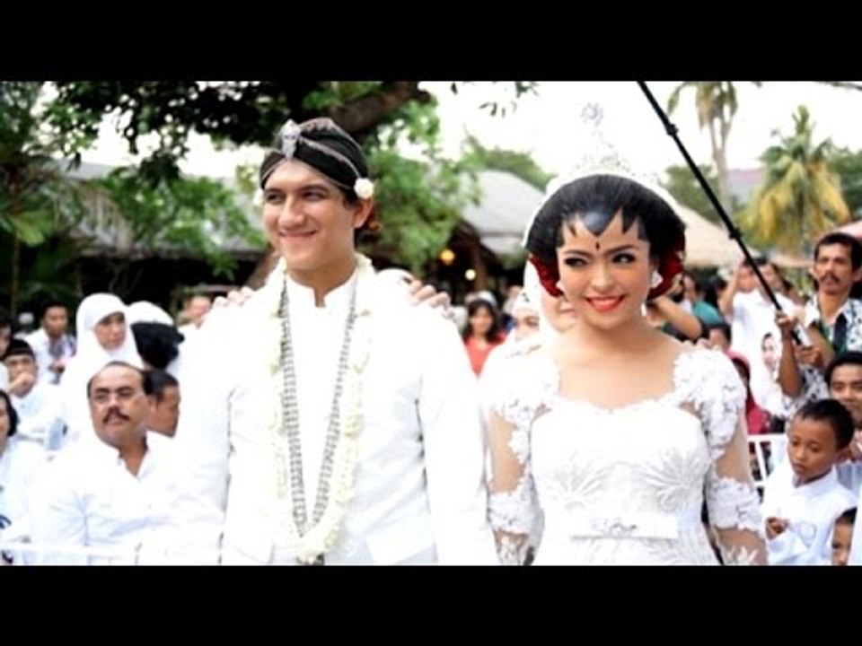 Pernikahan Tantri ‘Kotak’ dengan Arda ‘Naff’ - Tuntas 27 Oktober 2014