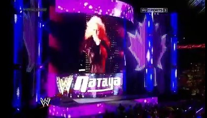 Natalya vs Nikki Bella (Total Divas Cast at Ringside)