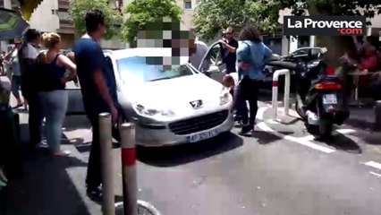 Les taxis marseillais s'en prennent à un conducteur Uber